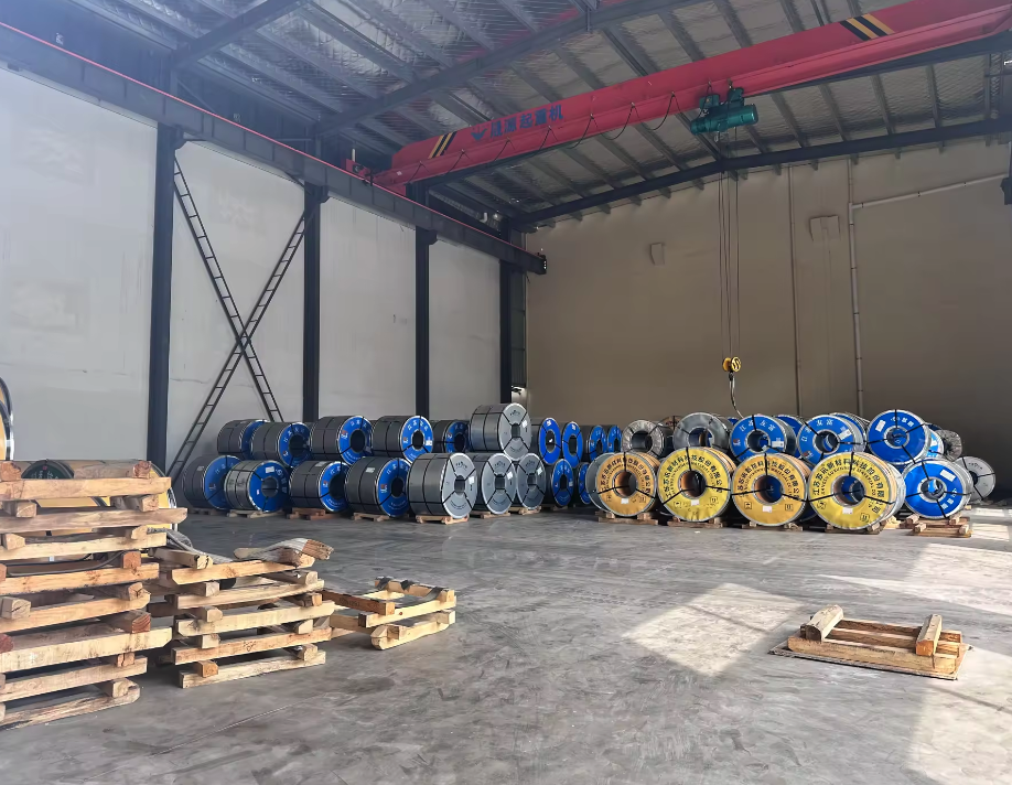 Iron box and iron can packaging