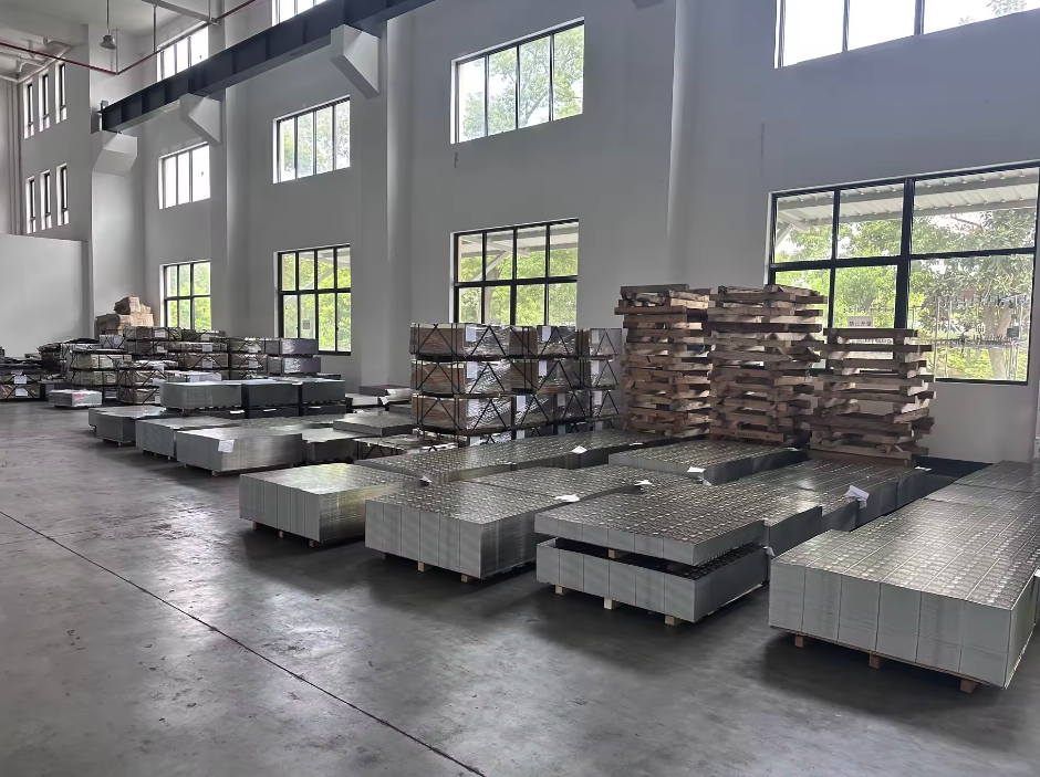 Iron box and iron can packaging