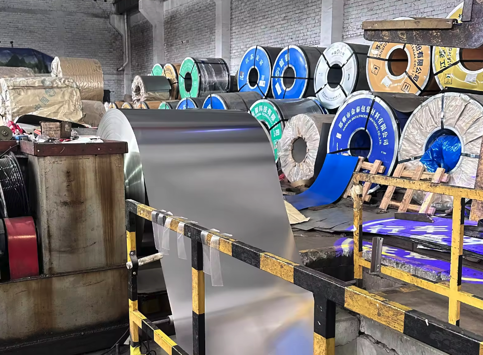 Iron box and iron can packaging